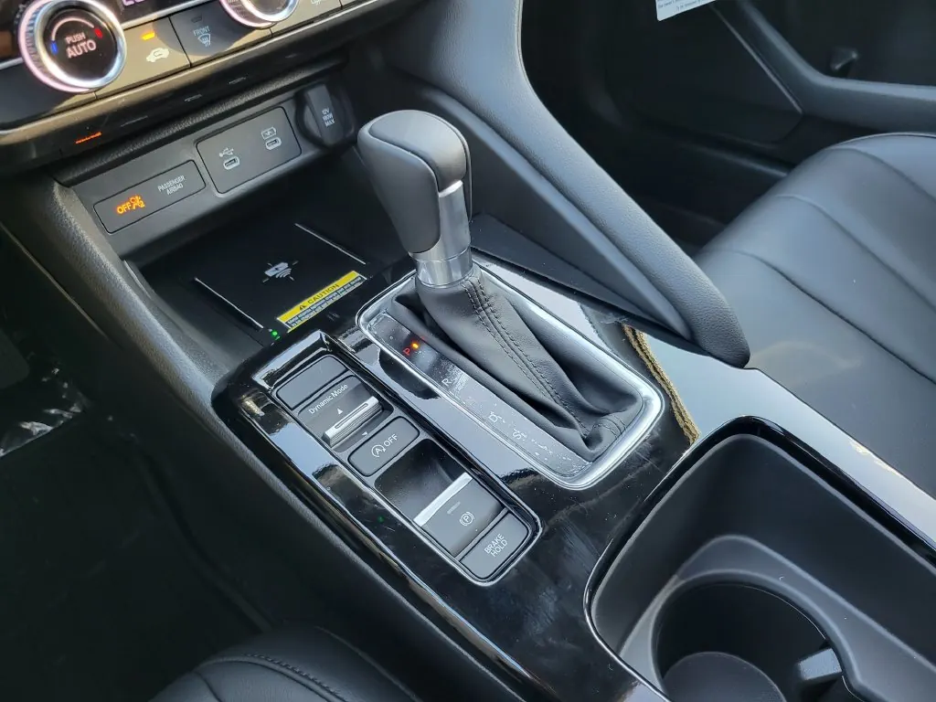 2026 Acura Integra Base - Photo 16