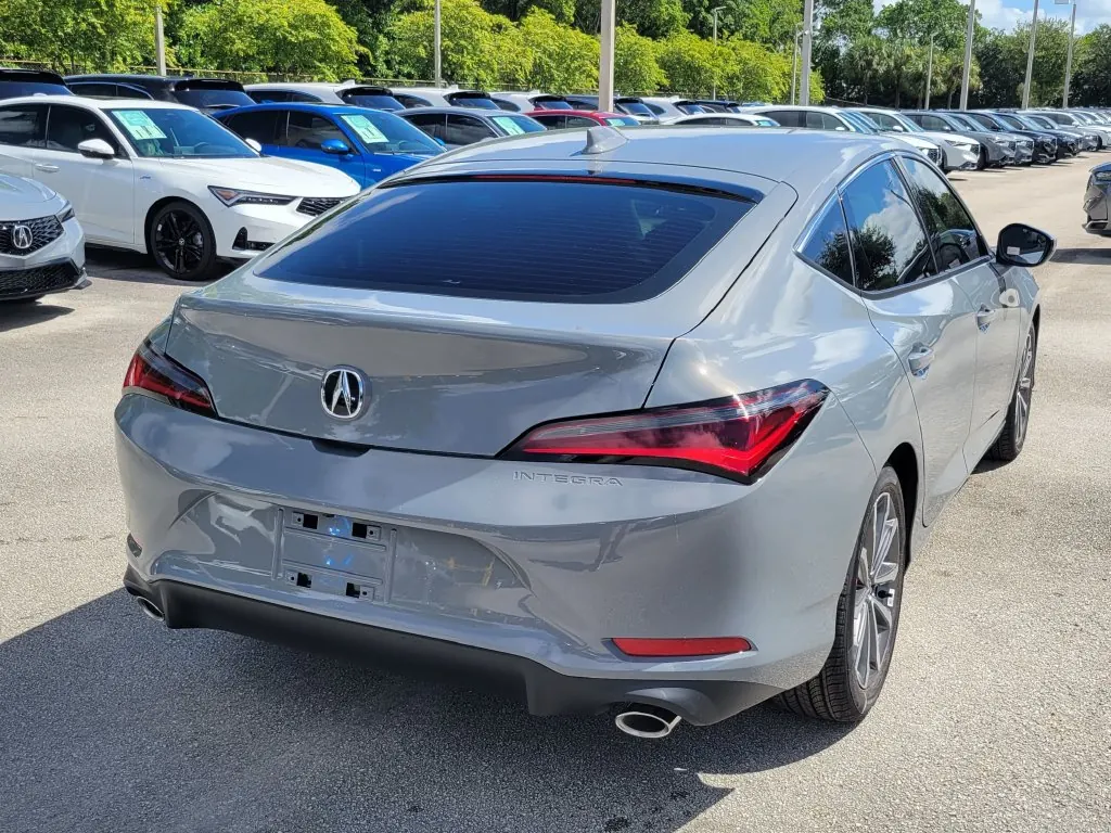 2026 Acura Integra Base - Photo 4