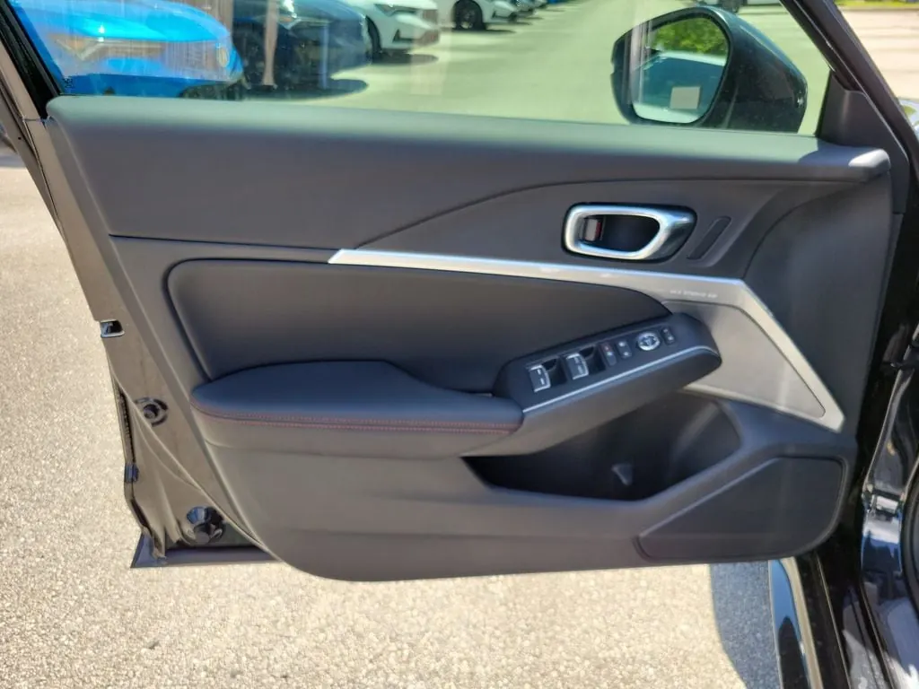2026 Acura Integra Type S - Photo 9