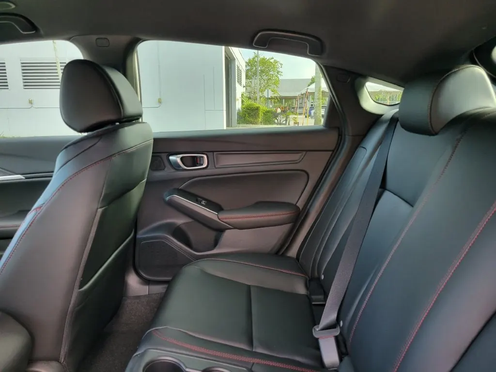 2026 Acura Integra Type S - Photo 7
