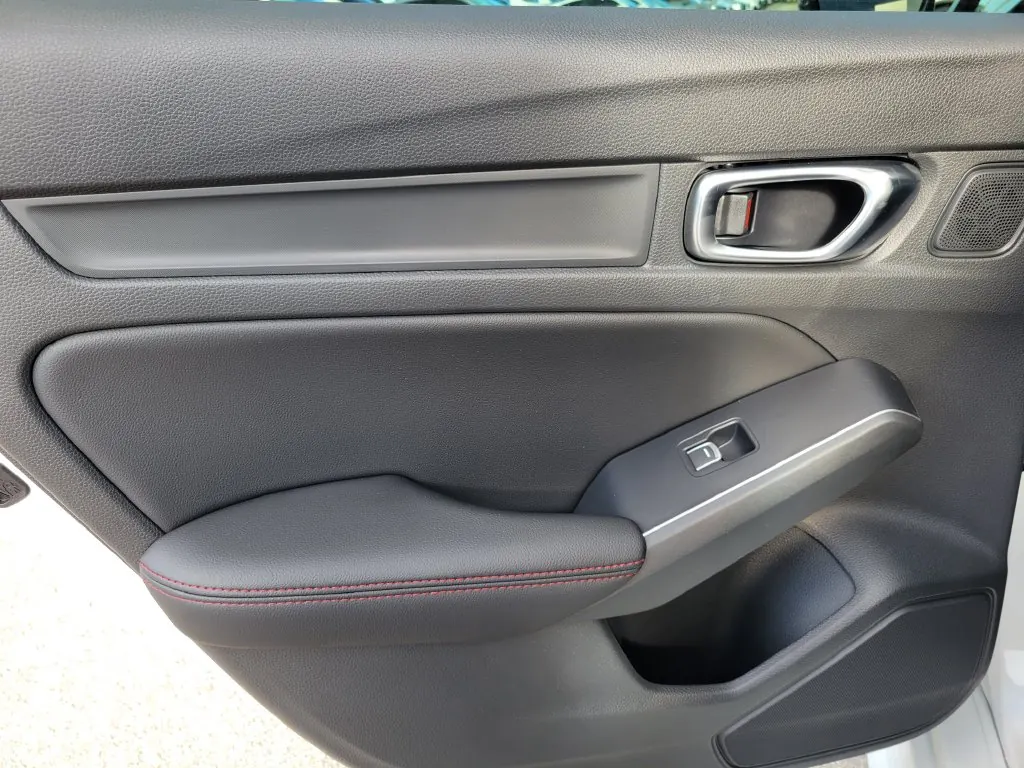 2026 Acura Integra Type S - Photo 8