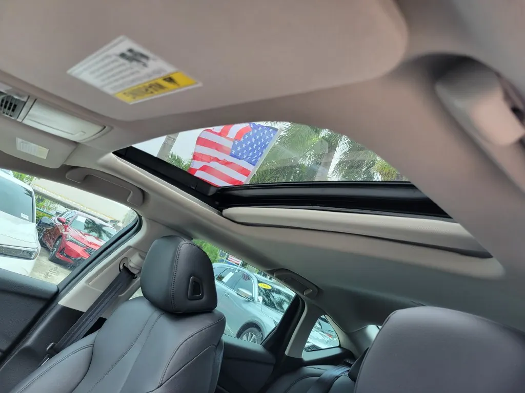 2021 Acura TLX 2.0 Auto - Photo 15