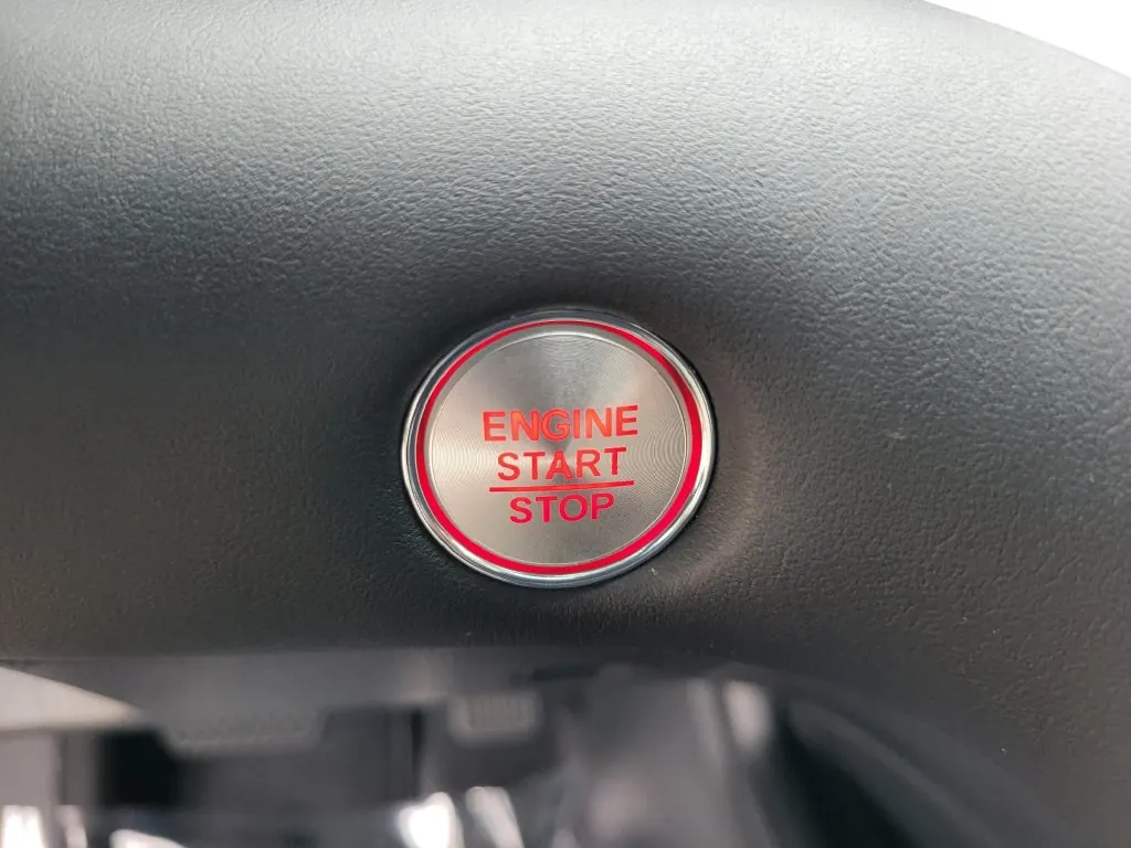 2025 Acura TLX 2.0 Auto Technology Package - Photo 26
