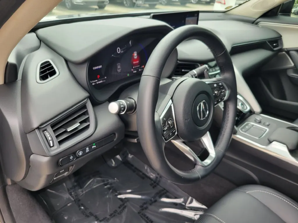 2025 Acura TLX 2.0 Auto Technology Package - Photo 13