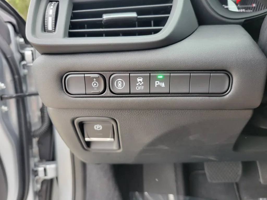 2025 Acura TLX 2.0 Auto Technology Package - Photo 21