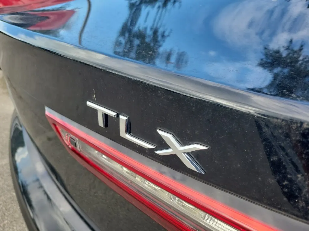 2023 Acura TLX 2.0 Auto Technology Package - Photo 9
