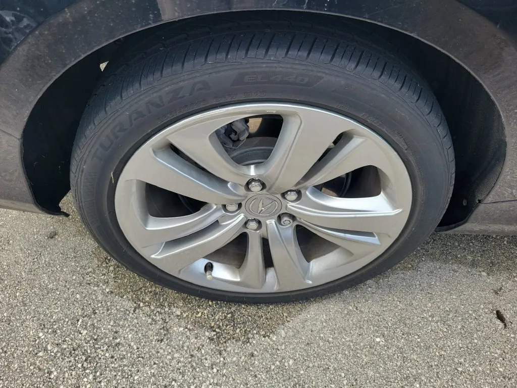 2023 Acura TLX 2.0 Auto Technology Package - Photo 10