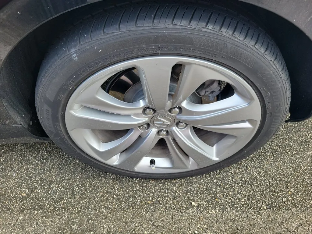 2023 Acura TLX 2.0 Auto Technology Package - Photo 5