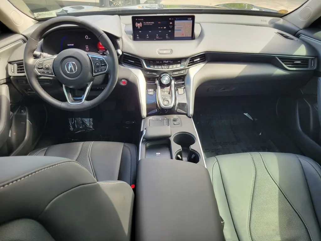 2025 Acura TLX 2.0 Auto Technology Package - Photo 9