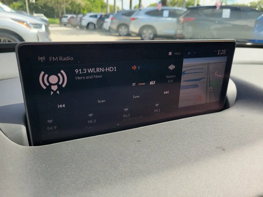 2025 Acura TLX 2.0 Auto Technology Package - Photo 28
