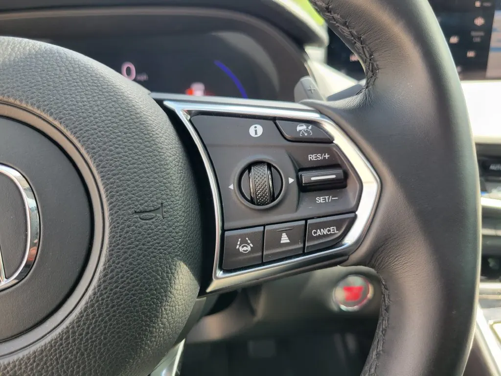 2025 Acura TLX 2.0 Auto Technology Package - Photo 25