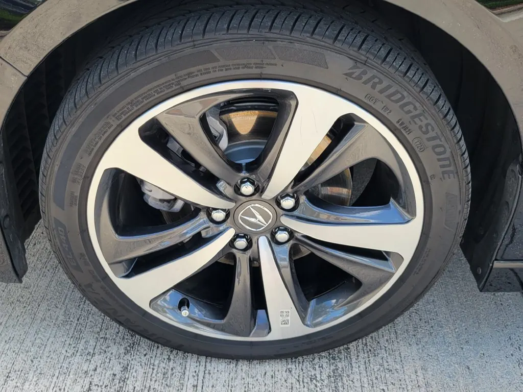 2025 Acura TLX 2.0 Auto Technology Package - Photo 4