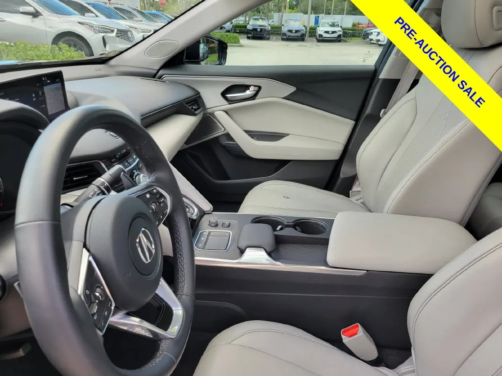 2023 Acura TLX 2.0 Auto Technology Package - Photo 13