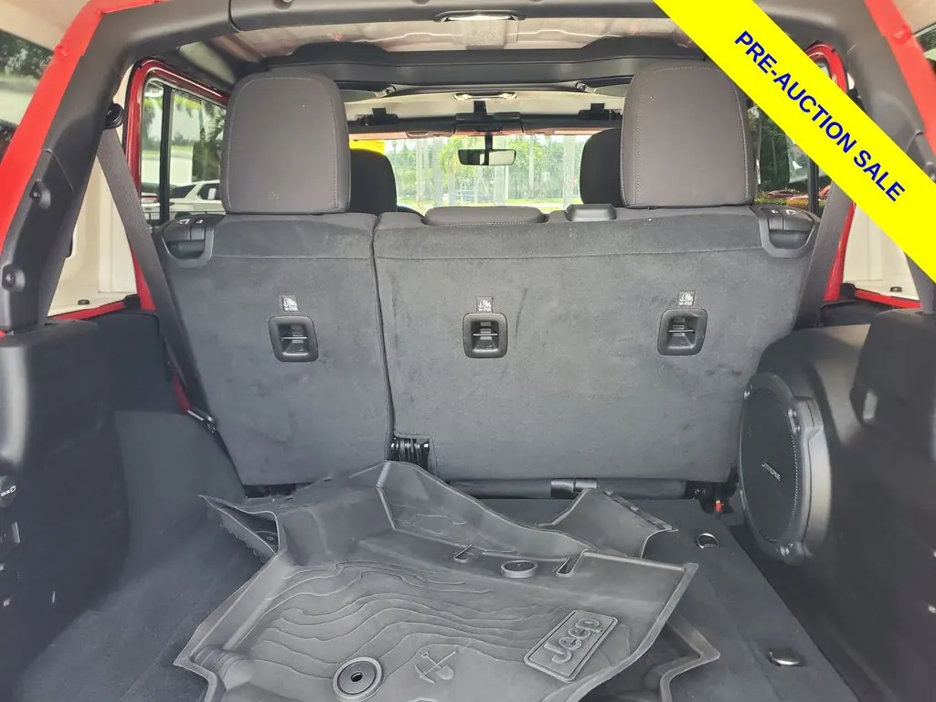 2022 Jeep Wrangler Rubicon - Photo 7