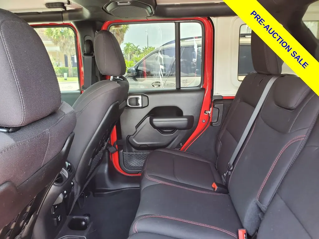 2022 Jeep Wrangler Rubicon - Photo 9