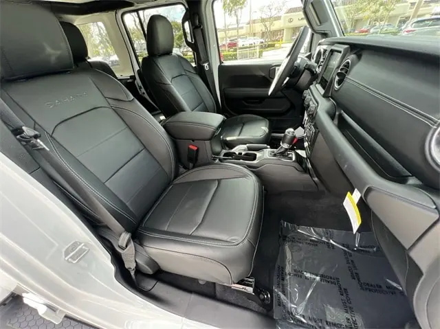 2023 Jeep Wrangler 4xe Sahara 4xe - Photo 23