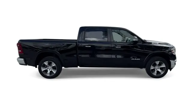2019 RAM 1500 Laramie 4WD Crew Cab 6'4 - Photo 9