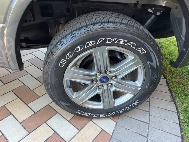 2019 Ford F-150 XLT 4WD SuperCrew 5-1/2' Box - Photo 33