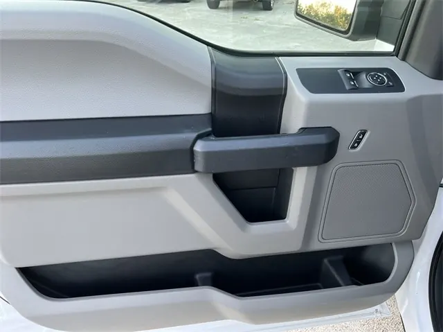 2016 Ford F-150 XL Regular Cab 6-1/2' Box - Photo 12