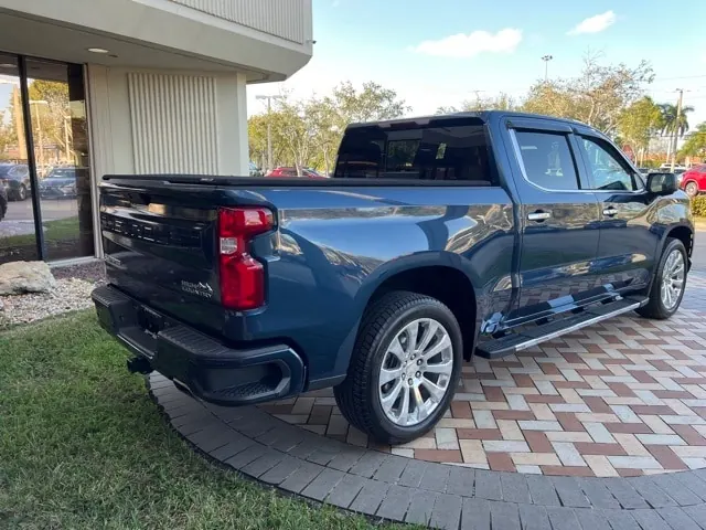 2019 Chevrolet Silverado 1500 High Country Crew Cab Short Box - Photo 4