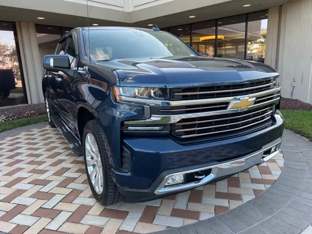 2019 Chevrolet Silverado 1500 High Country Crew Cab Short Box - Photo 2