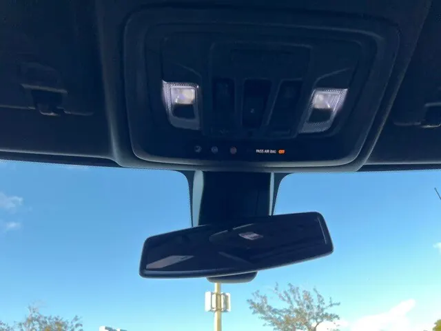 2019 Chevrolet Silverado 1500 High Country Crew Cab Short Box - Photo 20