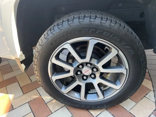2020 GMC Canyon Denali 4WD Crew Cab Short Box - Photo 31