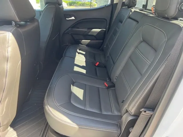 2020 GMC Canyon Denali 4WD Crew Cab Short Box - Photo 12