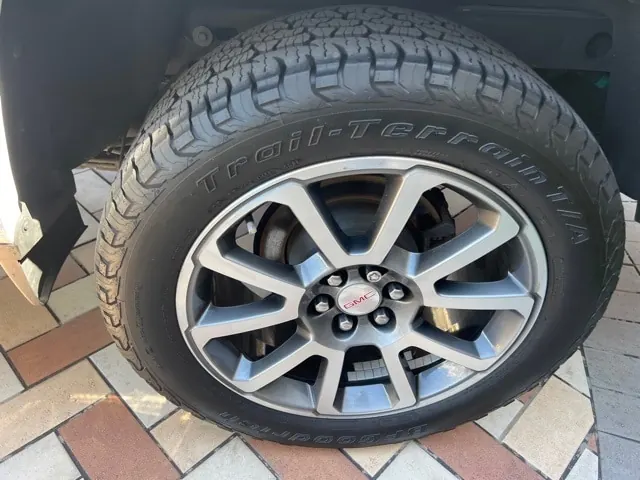 2020 GMC Canyon Denali 4WD Crew Cab Short Box - Photo 34