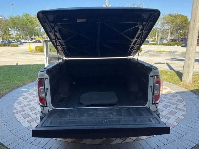 2020 GMC Canyon Denali 4WD Crew Cab Short Box - Photo 32