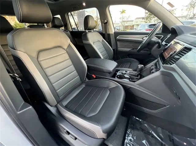 2022 Volkswagen Atlas 3.6L SEL Premium R-Line 4Motion - Photo 26