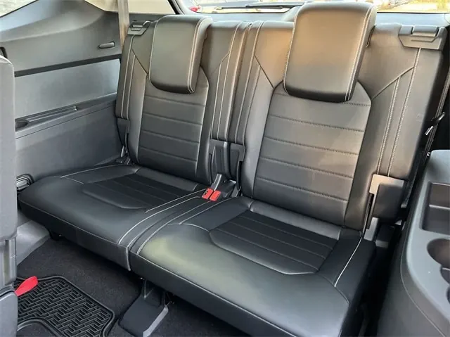 2022 Volkswagen Atlas 3.6L SEL Premium R-Line 4Motion - Photo 24
