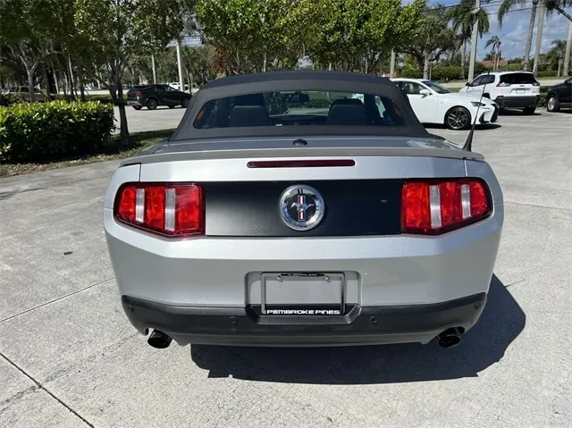 2012 Ford Mustang V6 - Photo 20