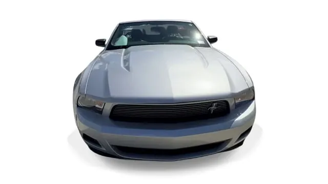 2012 Ford Mustang V6 - Photo 3