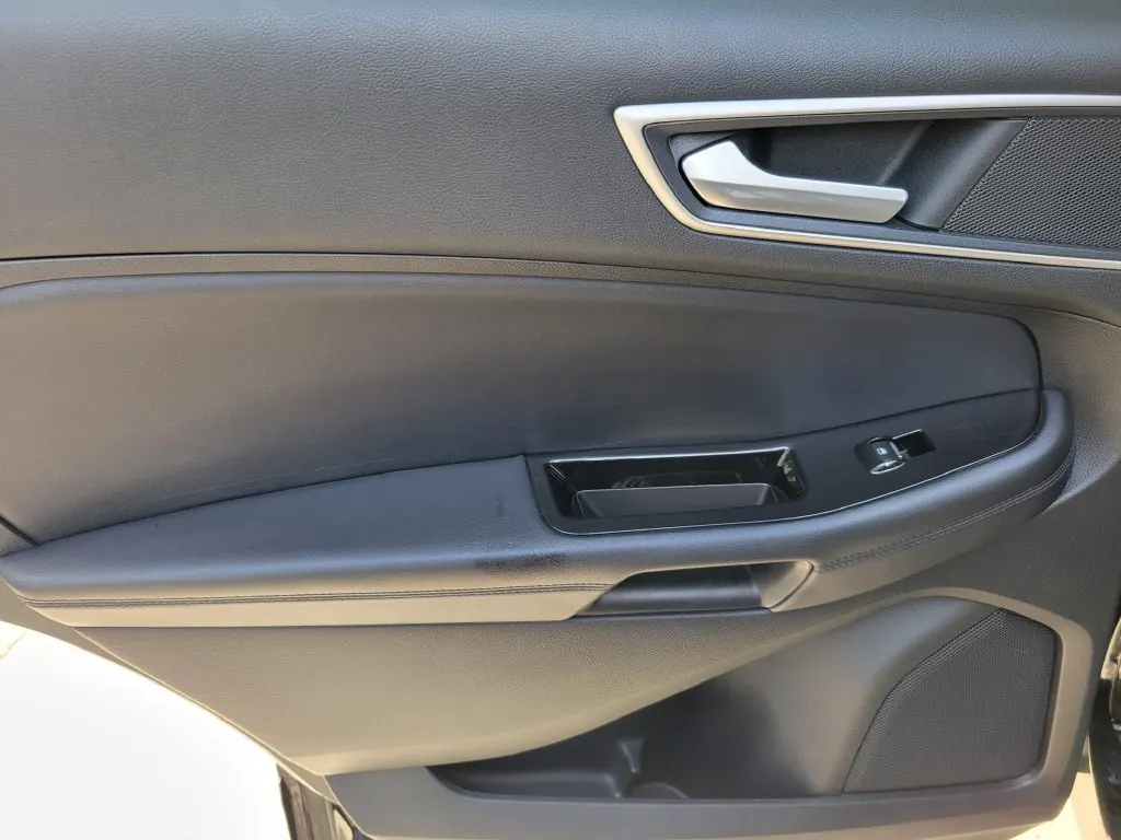 2018 Ford Edge SEL - Photo 14