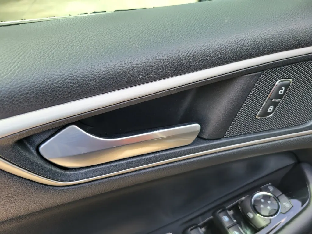 2018 Ford Edge SEL - Photo 21