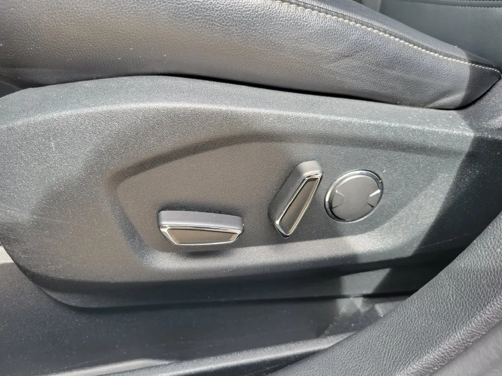 2018 Ford Edge SEL - Photo 18