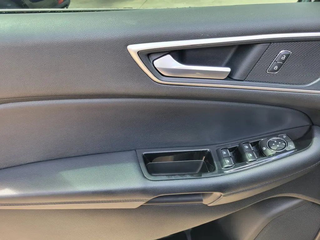 2018 Ford Edge SEL - Photo 19