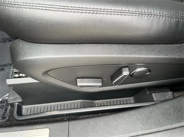 2019 Lincoln Nautilus AWD - Photo 12