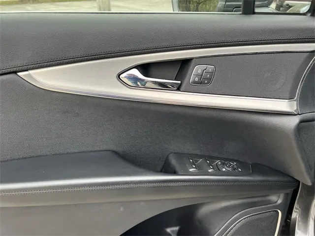 2019 Lincoln Nautilus AWD - Photo 13
