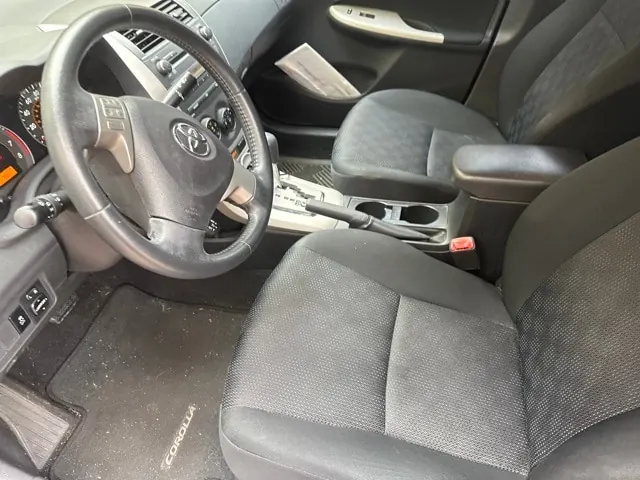 2010 Toyota Corolla S AT - Photo 3