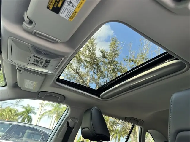 2020 Toyota RAV4 XLE Premium FWD - Photo 21
