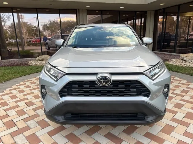 2019 Toyota RAV4 XLE FWD - Photo 9