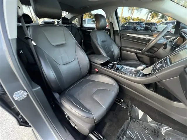 2014 Ford Fusion Hybrid Titanium - Photo 24