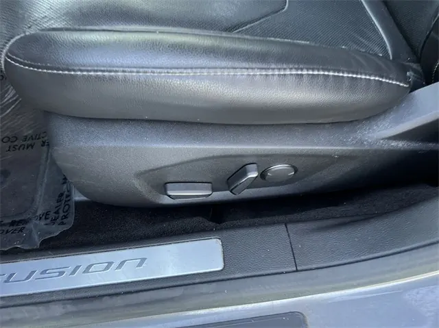 2014 Ford Fusion Hybrid Titanium - Photo 11