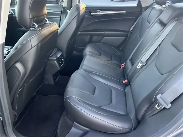 2014 Ford Fusion Hybrid Titanium - Photo 22
