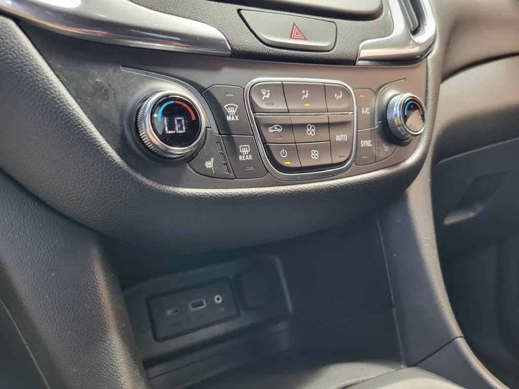 2020 Chevrolet Equinox 1.5T LT - Photo 28