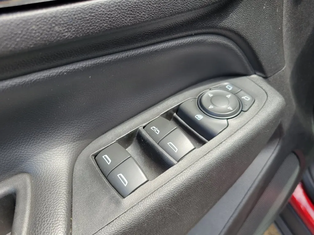 2020 Chevrolet Equinox 1.5T LT - Photo 19