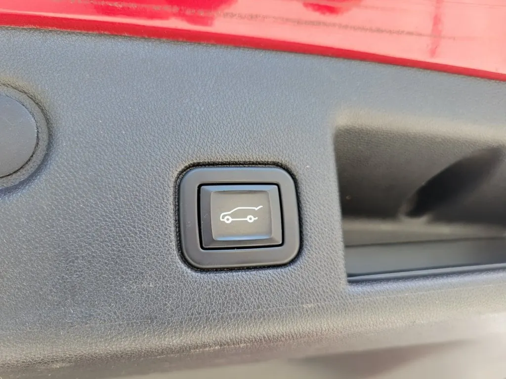 2020 Chevrolet Equinox 1.5T LT - Photo 9