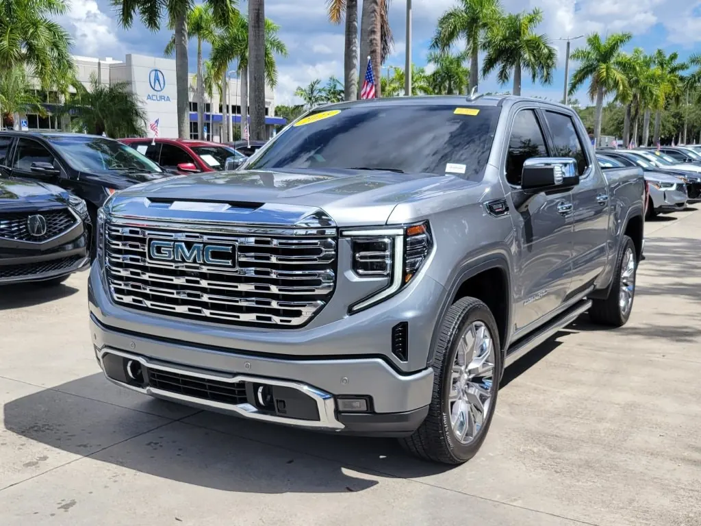 2025 GMC Sierra Denali 4WD Crew Cab Short Box - Photo 3